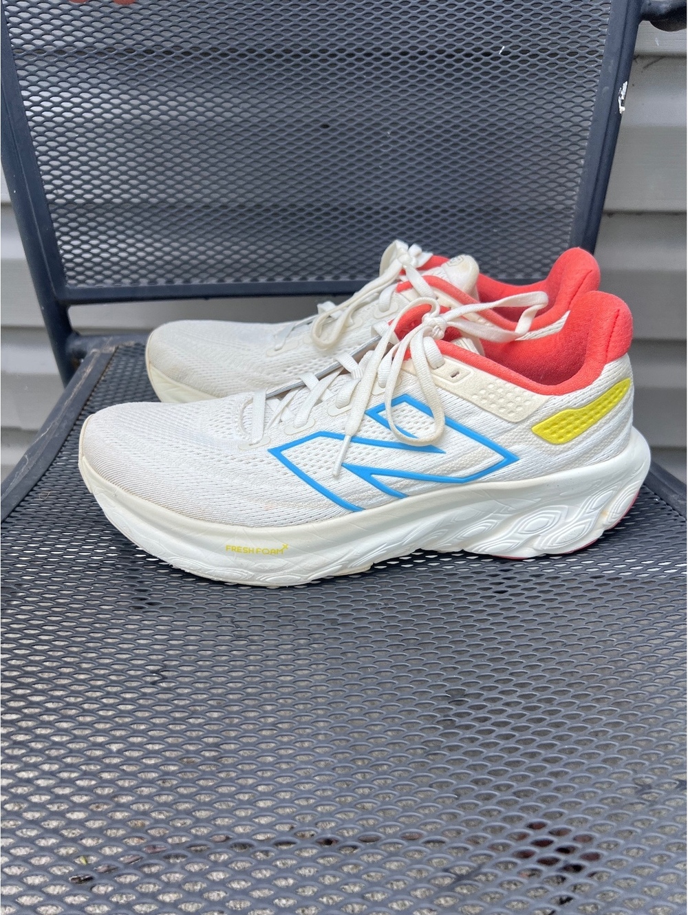 New Balance Women's Size 9